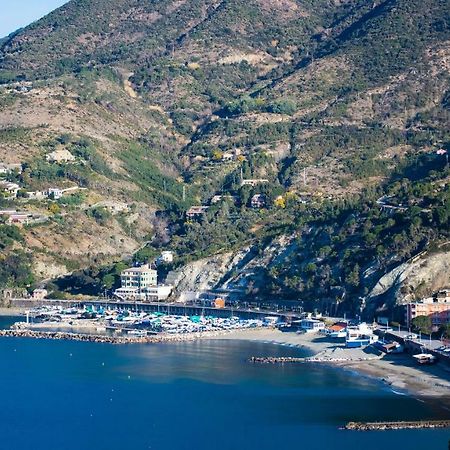 Peace Levanto Exterior photo